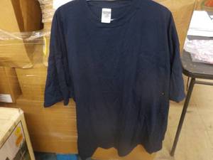 lot 219 image: 6 size 3XL Gildan Navy T-shirts...