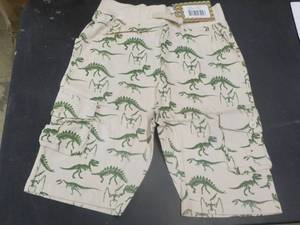 lot 224 image: 26 size 8 years Coyote and Co. Dino...
