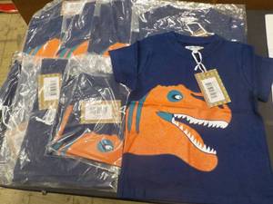 lot 230 image: Coyote and Co T-shirts 5 size 2 ye...