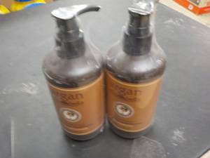 lot 260 image: 1 -10 oz Bottle each Argan Diabella...