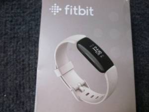 lot 24 image: Fitbit Inspire 2 Fitness Tracker - ...