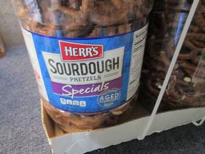 lot 35 image: 4- 24 Oz Jars Herrs Sourdough Pret...