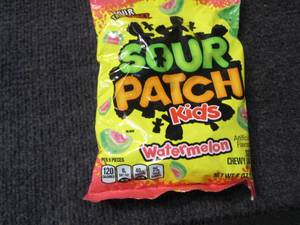 lot 131 image: 12 - 8 oz Sour Patch Kids Watermelo...