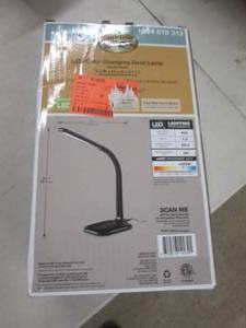 lot 9 image: Led color changing desk lamp ...