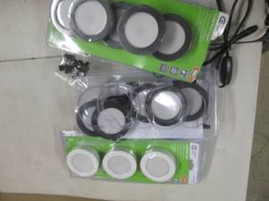 lot 28 image: 3 sets of led puck lights ...