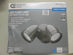 lot 36 image: commercial electric LED flood light...