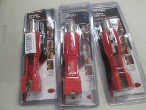 lot 55 image: 3 rigid ez change faucet tools ...