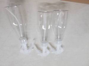 lot 101 image: 63 packs of plastic spray bottles ...