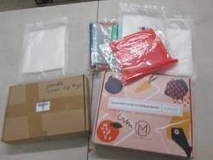 lot 108 image: lot of reusable silicon zip bags ...