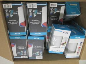 lot 109 image: 21 glacier pen cups ...