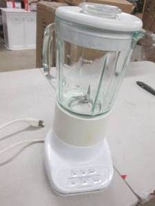 lot 296 image: kitchen aid blender powerrs on ...