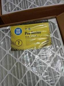 lot 22 image: Mixed lot Pro Allergen FPR 7 Pleated Air Filter by True Blue- mixed condition