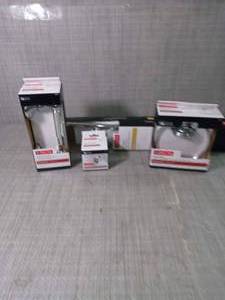 lot 26 image: Mixed lot of delta items