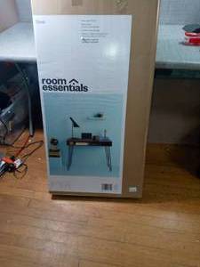 lot 32 image: Hair Pin Writing Desk in walnut by Room Essentials- not used