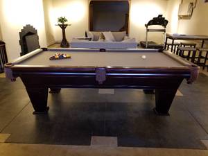 New Brunswick Pool Table