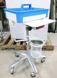 lot 12 image: 5 Leg Rolling IV Cart