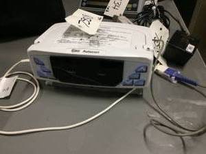 lot 16 image: MSRP $2000 Smiths Medical ASD, Inc.BCI Autocorr Digital Pulse Oximeter Patient Monitoring System&nbspWFinger SPO2 Pulse Sensor Probe & Volume Control Can Be Hooked Up To A Computer & Printer For Patient Record Keeping - Great Condition