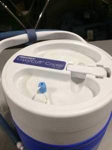 lot 22 image: Aircast CyroCuff Gravity Cold Therapy Cooler - No Cuffs