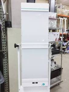 lot 40 image: AMS 721D X-Ray Illuminator 2 Bank View Box with Stand