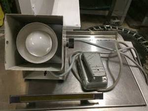 lot 41 image: Foot Controlled Medical Light - working condition