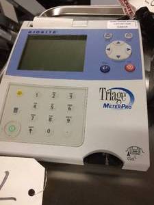 lot 74 image: Biosite Triage MeterPro Cardiac Rapid Response Analyzer - Good Working Condition