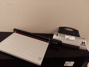 lot 59 image: Paper Cutter W Grid & Scotch Thermal Laminator TL901