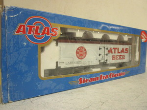 lot 315 image: ATLAS O STEAM ERA CLASSICS ATLAS BEER REFRIGERATOR CAR - NEW