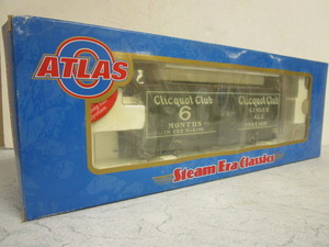 lot 327 image: ATLAS O STEAM ERA CLASSISC CLIQUOT CLUB  REFRIGERATOR CAR - NEW