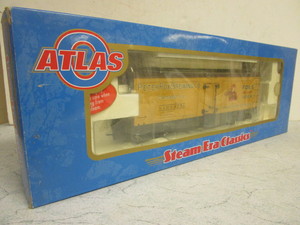lot 328 image: ATLAS O STEAM ERA CLASSICS PETER FOX BEER REFRIGERATOR CAR - NEW