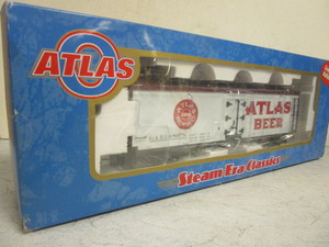 lot 332 image: ATLAS O STEAM ERA CLASSICS ATLAS BEER REFRIGERATOR CAR - NEW