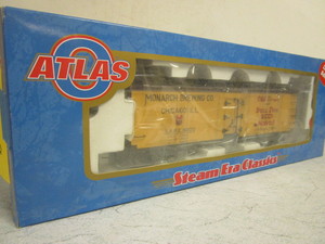 lot 338 image: ATLAS O STEAM ERA CLASSICS MONARCH BREWING REEFER CAR - NEW