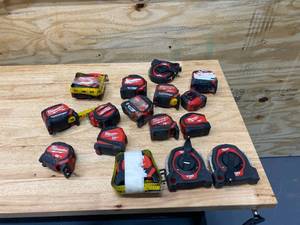 Lot of MILWAUKEE Tape Measures (parts or repair)