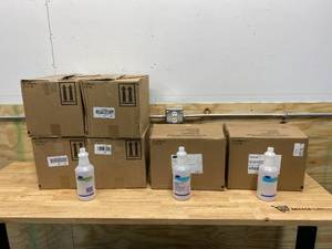 DIVERSY Lot 6 Cases of-  Preprinted 32 oz. Spray Bottles (3 versions. Details in description.)