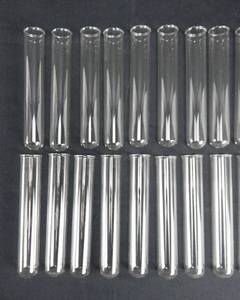 lot 92 image: Set of 24 Mercer Glass Works Merco 150 x 25 MM Glass Culture Test Tubes With Lip