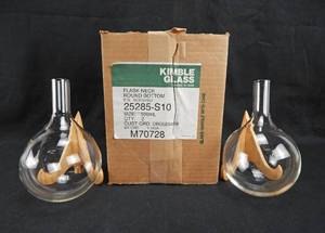 lot 129 image: Set of 2 Kimble Glass 500 ML Round Bottom Flasks