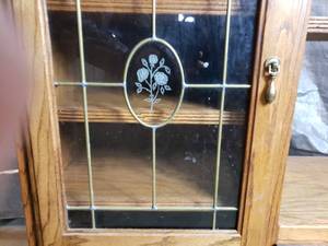 lot 7 image: Entertainment Center on Wheels