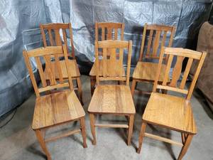 lot 15 image: Set of 6 Wooden Kitchen Table Chairs
