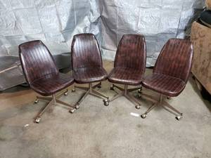 lot 22 image: 4 Vintage Brown Vinyl Chairs