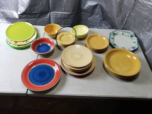 lot 30 image: Various Plates and Bowls