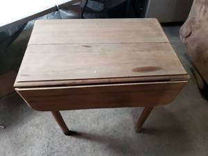 lot 44 image: Unfinished Drop Leaf Table