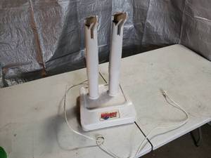lot 50 image: Boot Dryer