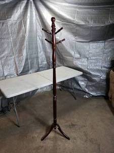 lot 51 image: Coat Rack