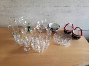 lot 63 image: Glasses, Pitcher and Others
