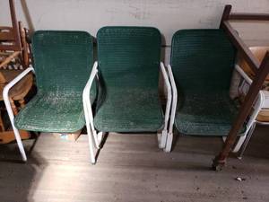lot 66 image: 3 Lawn Patio Chairs