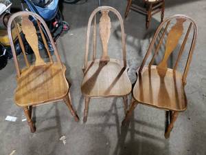 lot 45 image: 3 Hoosier Chairs