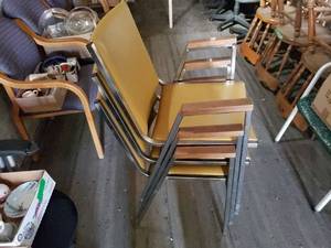 lot 75 image: 3 Chairs