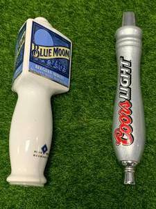 lot 18 image: Blue Moon & Coors Light Tap Handles
