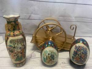 lot 93 image: Antique Japanese Eggs, Vase, Stand