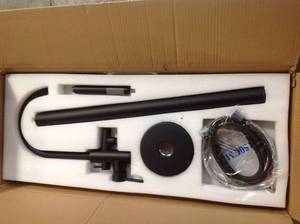 lot 3 image: Akdy 1-Handle Freestanding Floor Mount Tub Faucet Bathtub Filler with Hand Shower in Matte Black not used see pictures