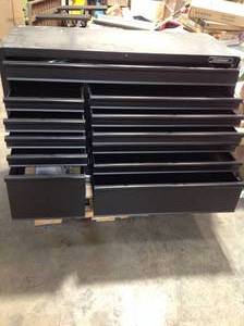 lot 29 image: Husky 56 in Tool Cabinet damaged  see pictures